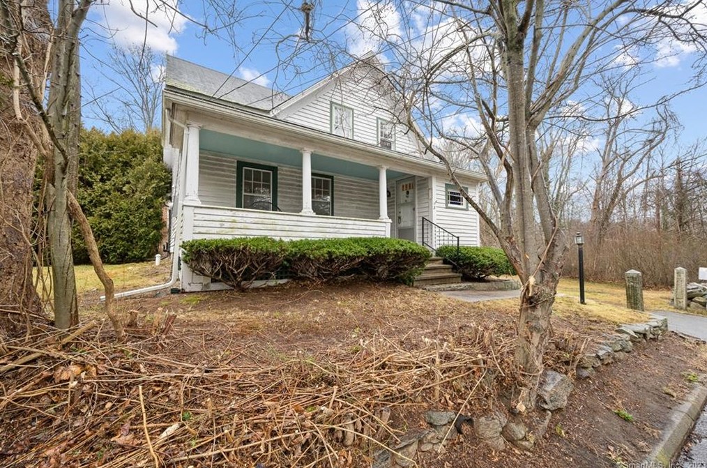 3 Lamphere Rd, Waterford, CT 06385