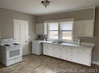 1200 Guernseytown Rd, Watertown, CT 06795-1251