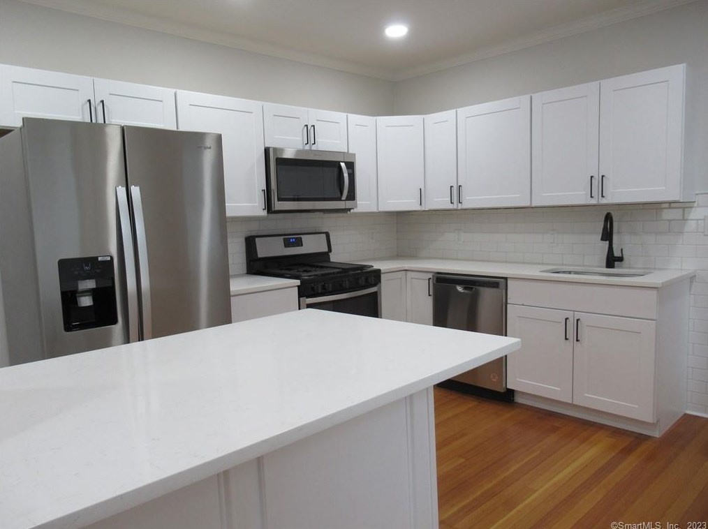 62 Glenwood Ave, Stratford CT  06614-4204 exterior