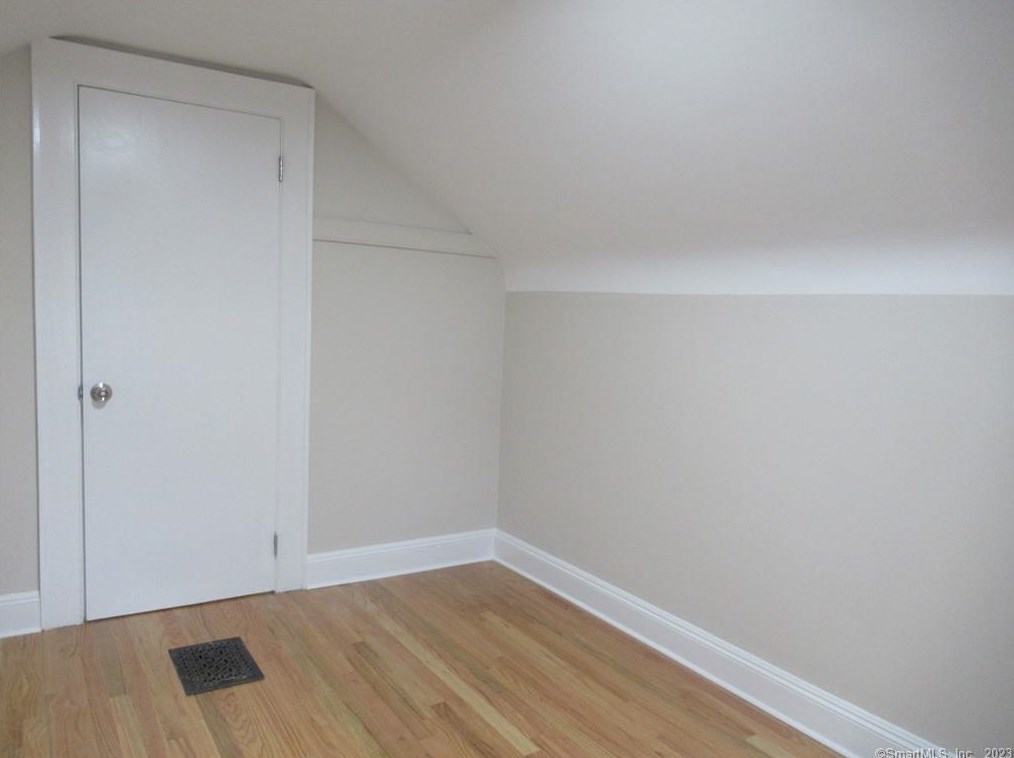 62 Glenwood Ave, Stratford CT  06614-4204 exterior