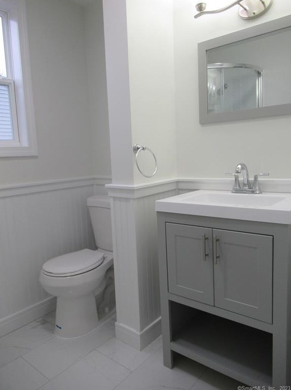 62 Glenwood Ave, Stratford CT  06614-4204 exterior