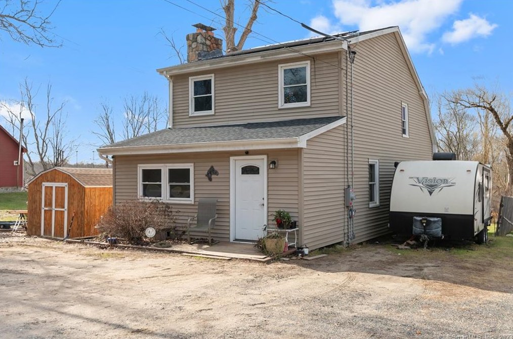 584 Church St, Amston, CT 06231