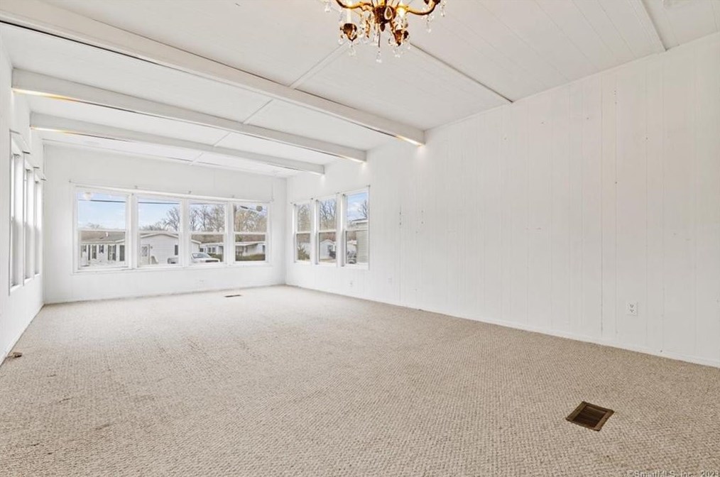 11 Circle Dr, Stonington, CT 06378