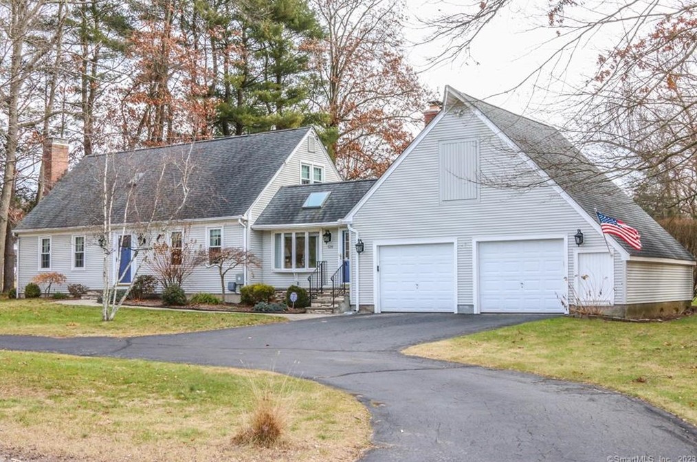 126 Sokol Rd, Somers, CT 06071