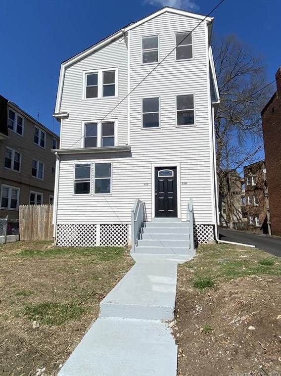 220 Westland St, Hartford CT  06112-2035 exterior