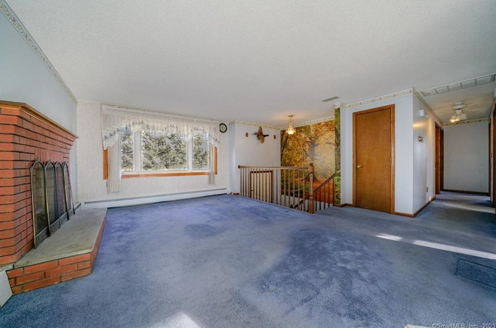 93 Upton St, New Britain, CT 06051