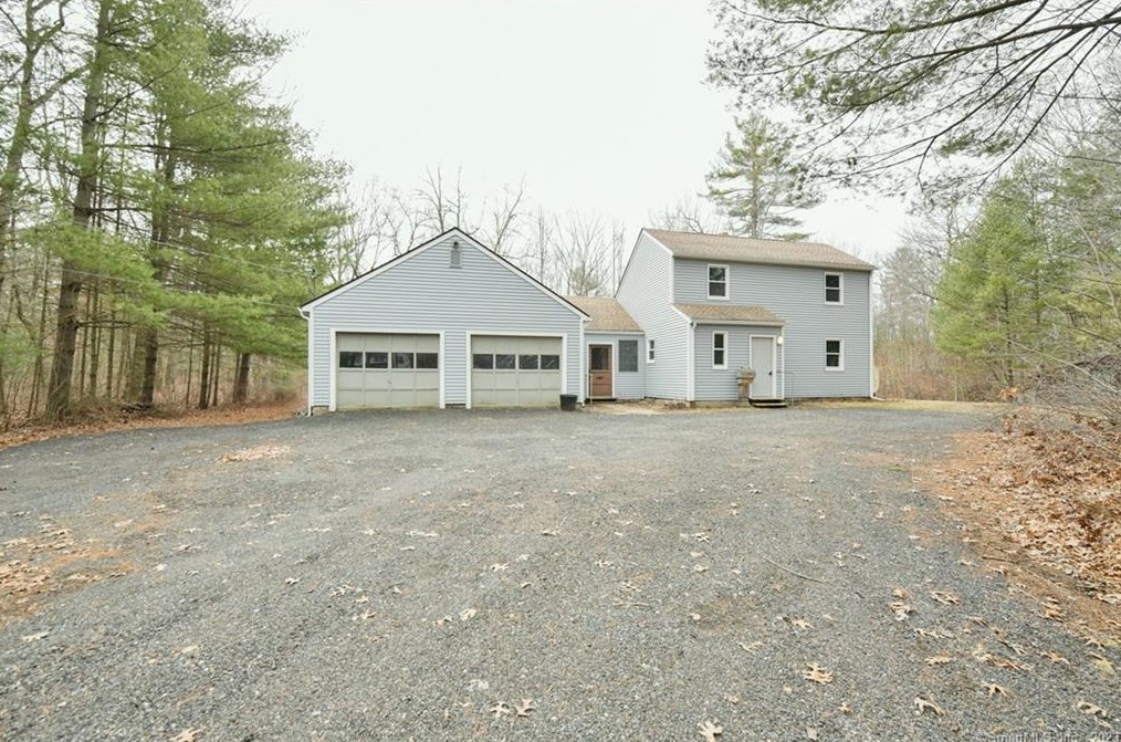 853 Strong Rd, Wapping, CT 06074