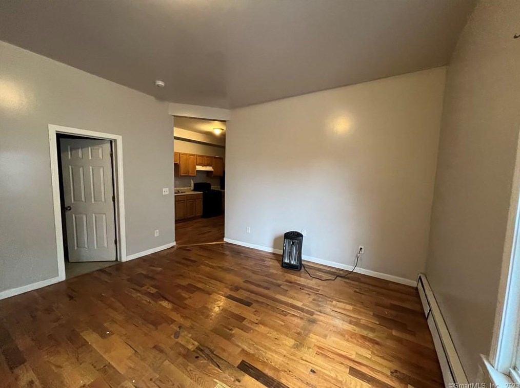 424 E Main St #2f, Bridgeport, CT 06608