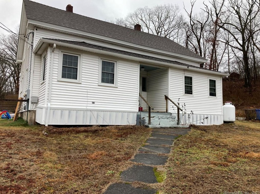 193 Brunswick Ave, Moosup, CT 06354
