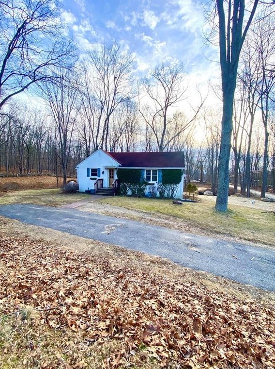 295 Mulberry Rd, North Windham, CT 06250