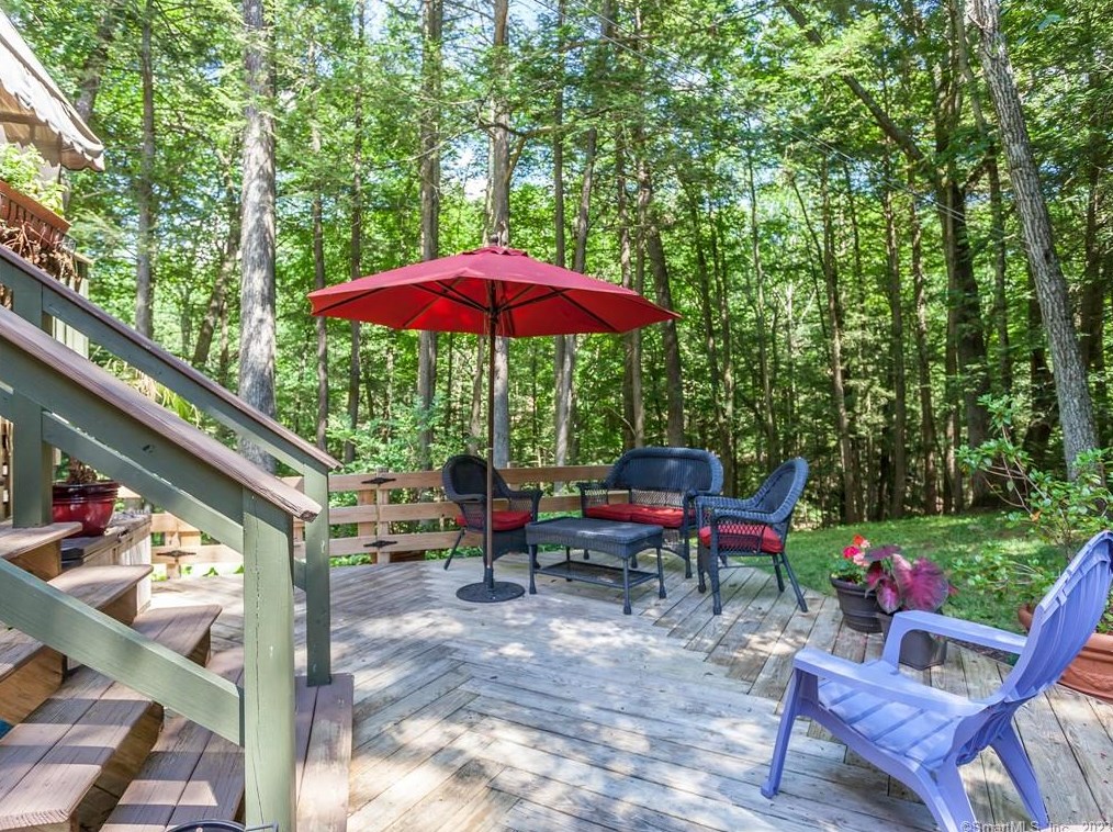 25 Holiday Point Rd, Sherman, CT 06784