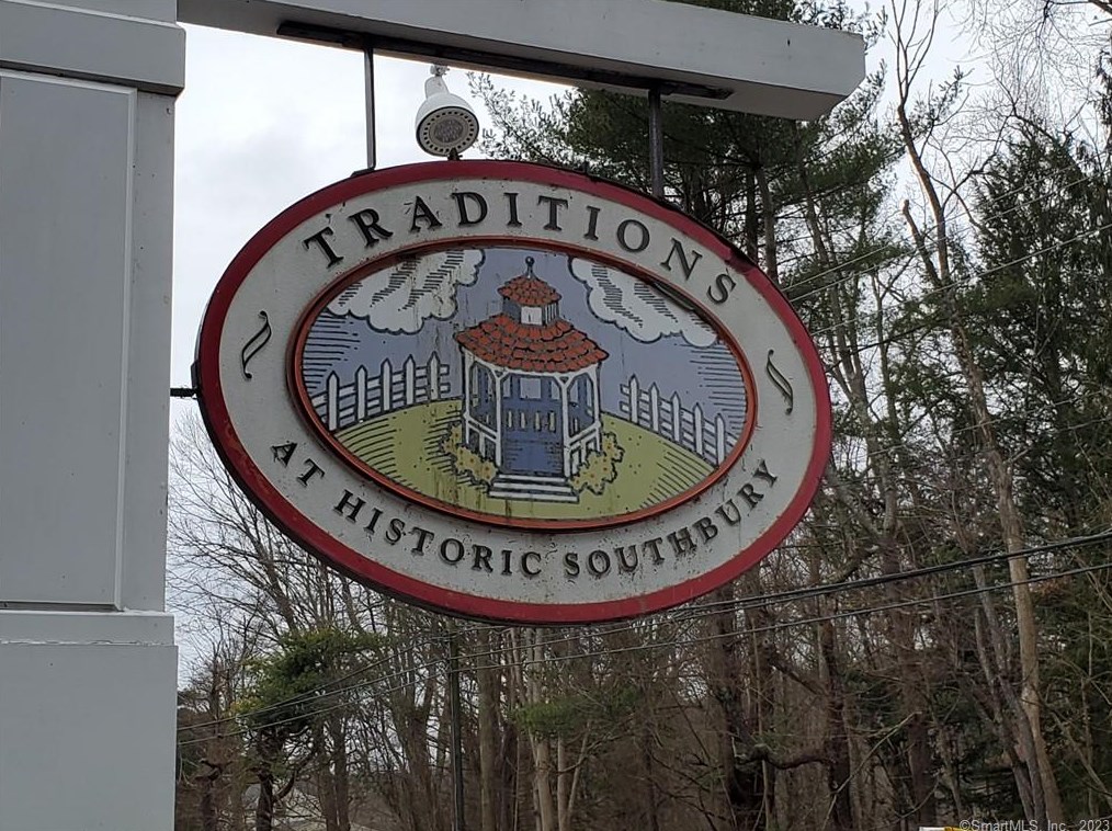 5 Declaration Rd #5, Southbury, CT 06488