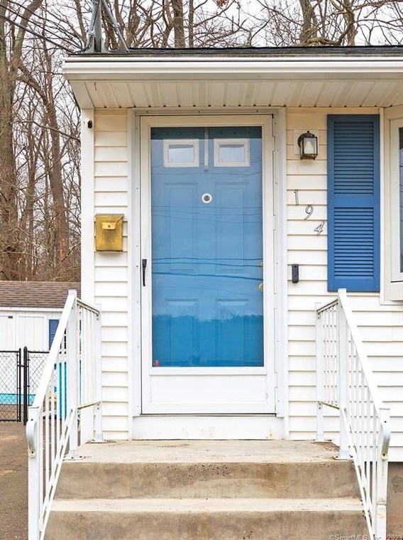 194 Merigold Dr, New Britain, CT 06053