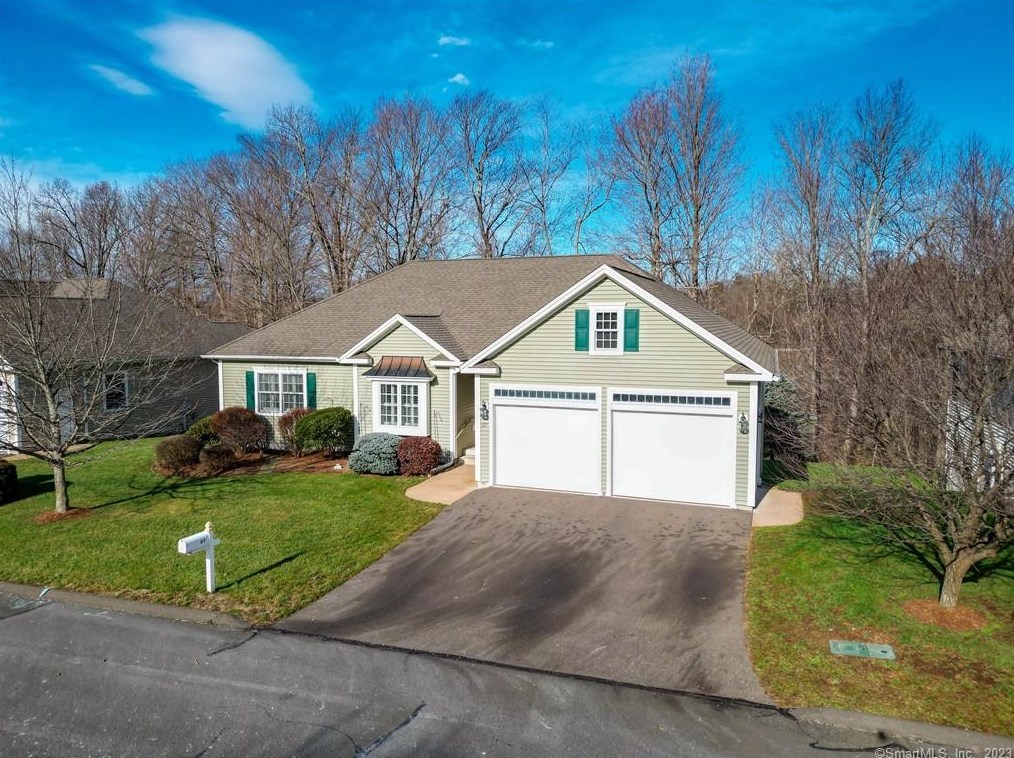 27 Mulberry Lane #27, Manchester, CT 06040
