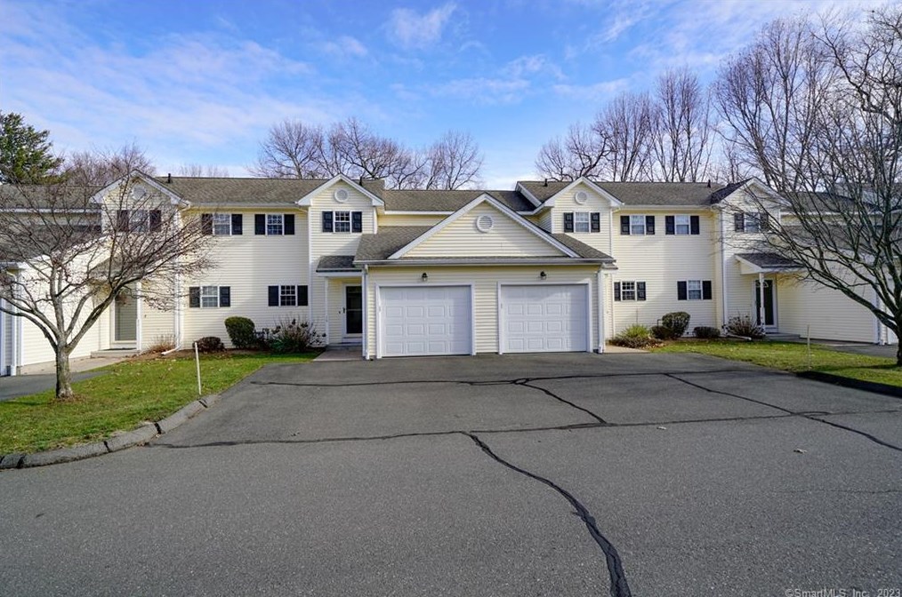 135 New Britain Ave #10, Plainville, CT 06062