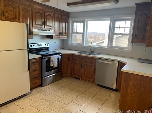 77 Willis St #1st Floor, Bristol, CT 06010