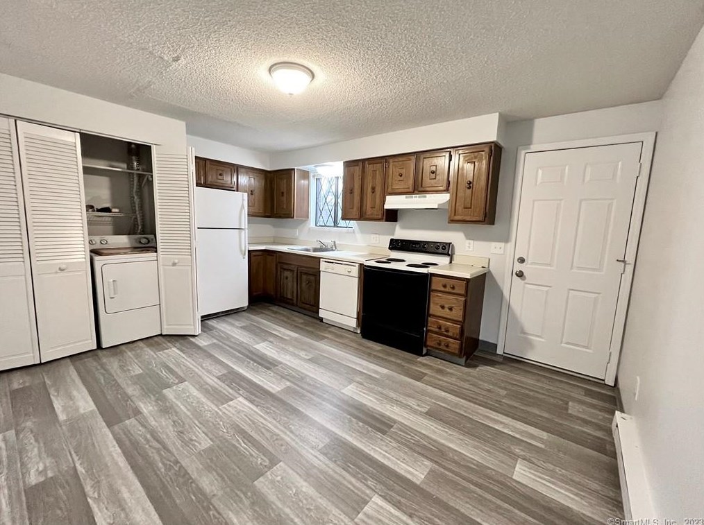 35 Preston Ter #2, Waterbury, CT 06705