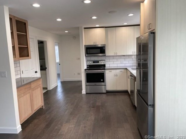 88 Dresden Cir, Goshen, CT 06756