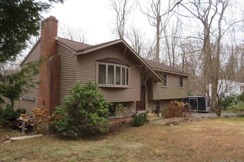165 Clark Hill Rd, East Hampton, CT 06424