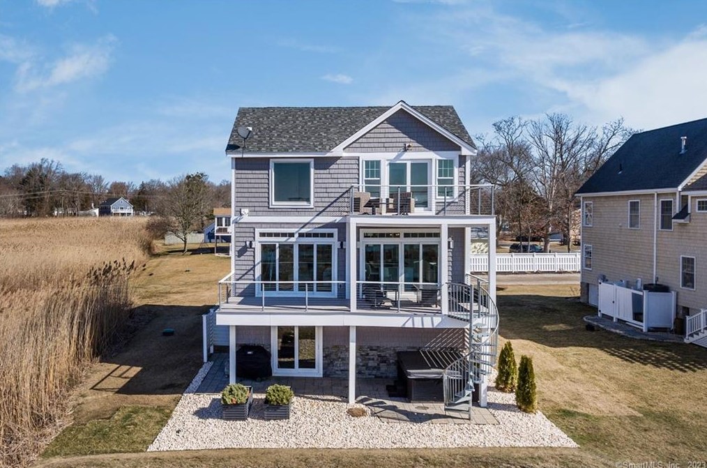 15 Beach View Ave, Fenwick CT  06475-1605 exterior