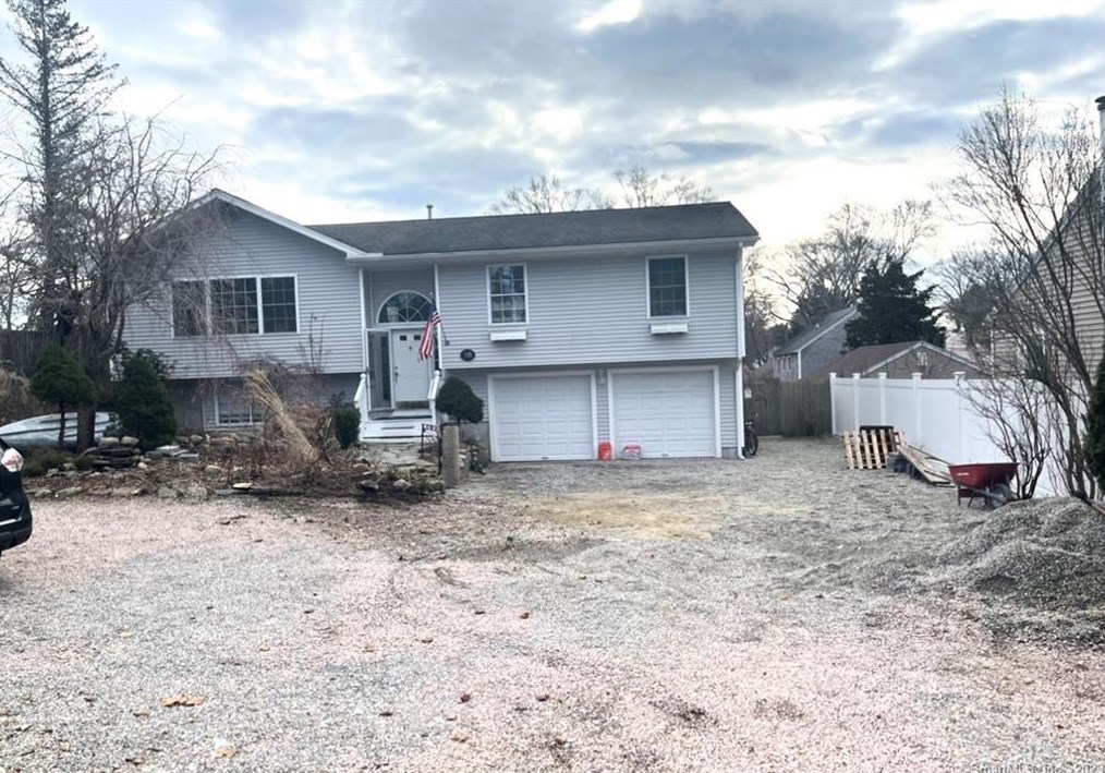 18 Broad St, Pawcatuck CT  06379-1927 exterior