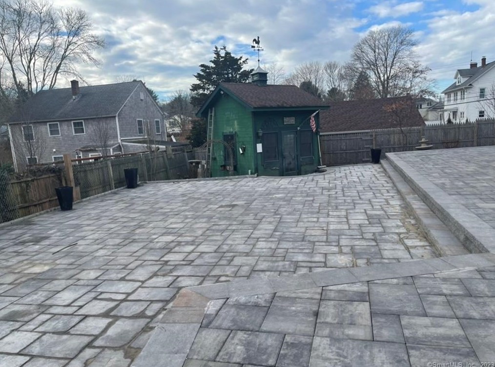 18 Broad St, Pawcatuck CT  06379-1927 exterior
