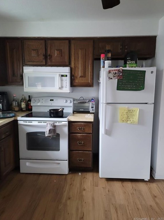 5 Costanzo Ct, New Haven CT  06518-2476 exterior