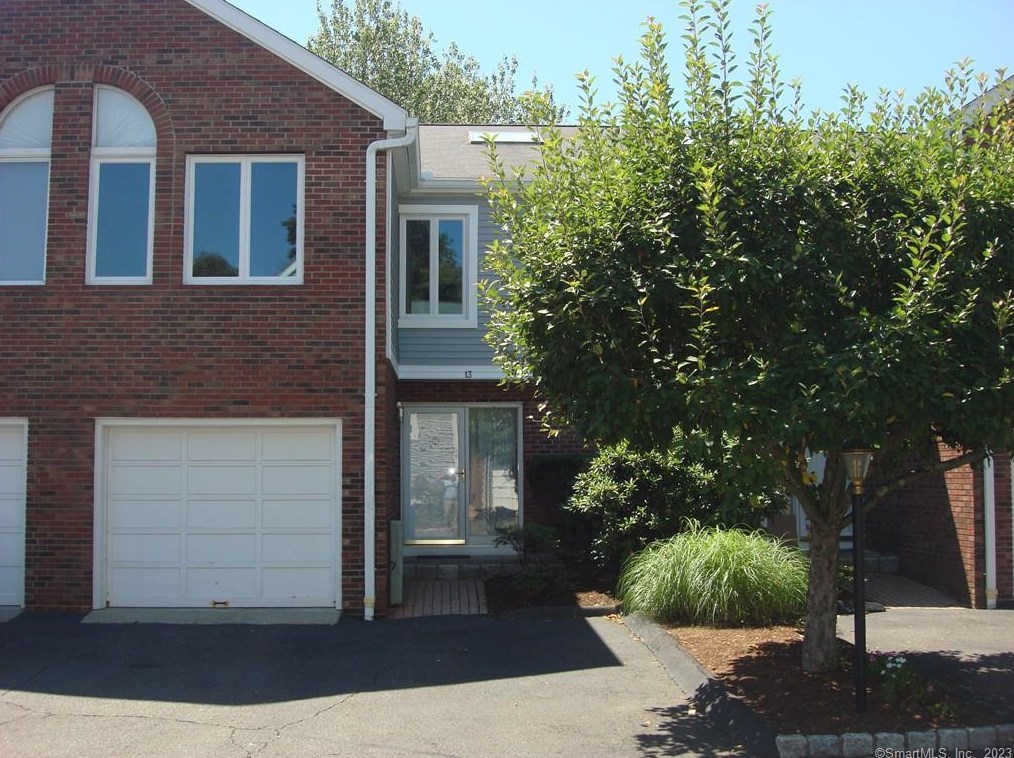 97 W Norwalk Rd #13, Norwalk, CT 06850