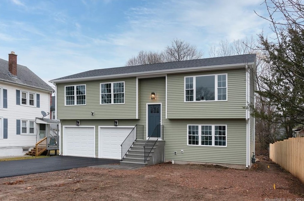 67 Germania St, Southington, CT 06489