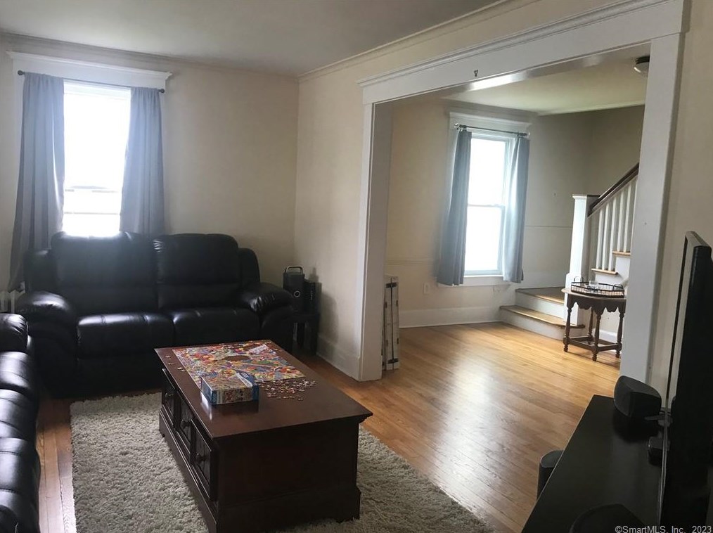 95 School St, New Haven CT  06518-3158 exterior