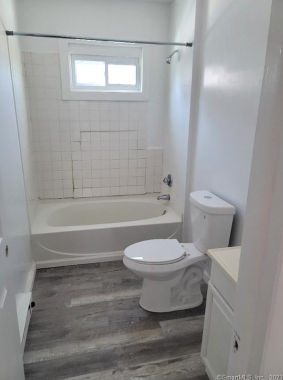 92 Twiss St, Meriden CT  06450-4229 exterior
