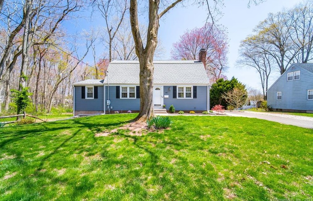102 Kenwood St, Kensington, CT 06037