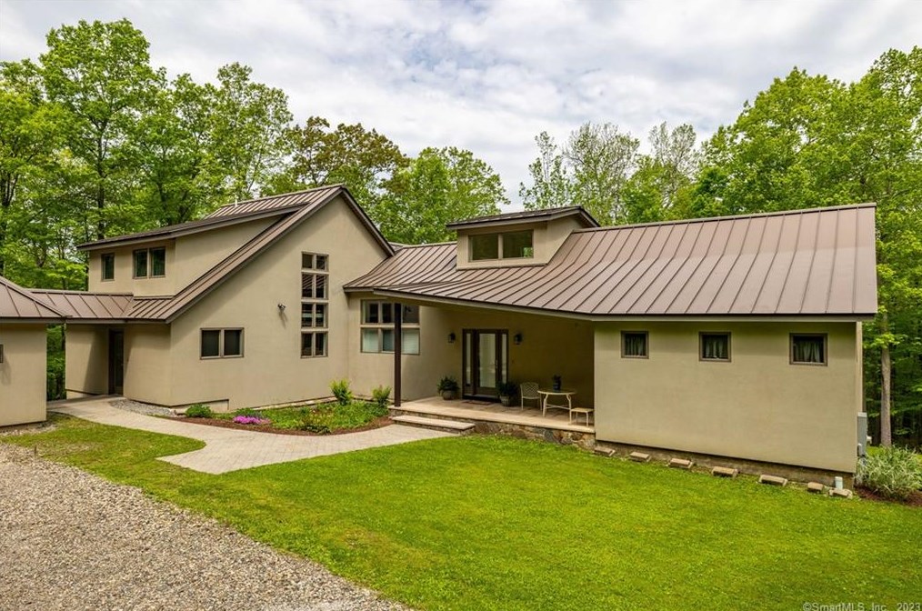 76 Hickory Hill Rd, Morris, CT 06758