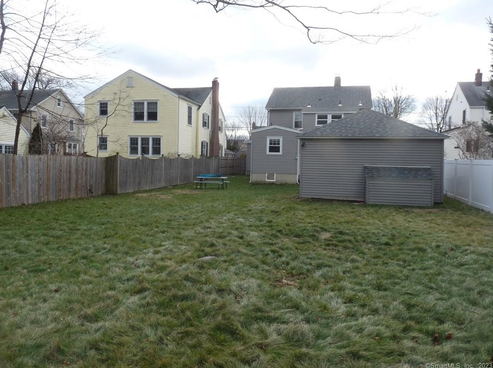 340 Woodstock Ave, Stratford, CT 06614-4212