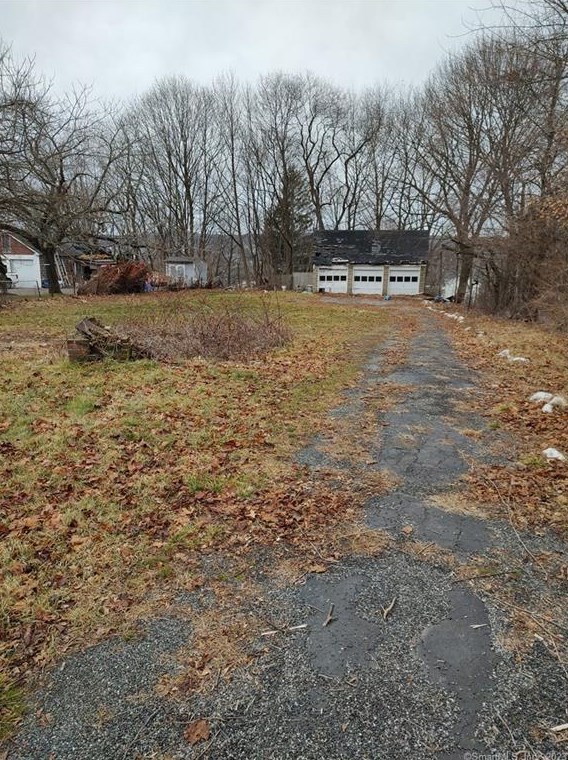 12 Elm St, Ansonia, CT 06401