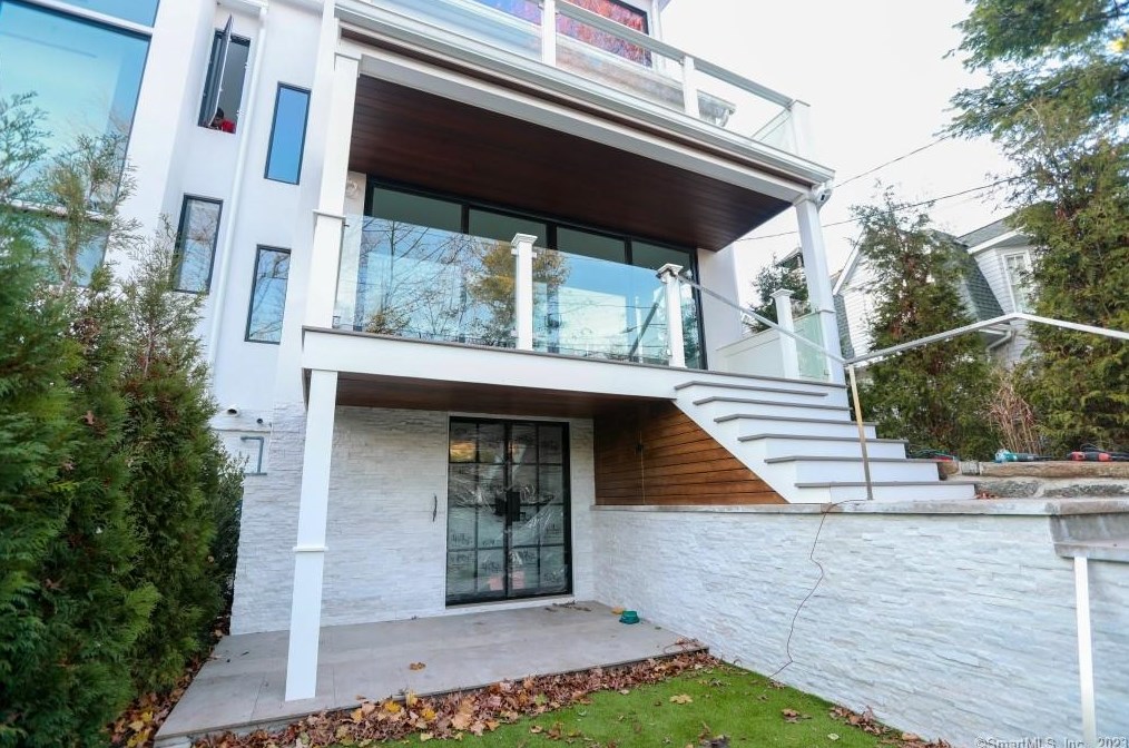 56 Spring St #th2, Greenwich, CT 06830