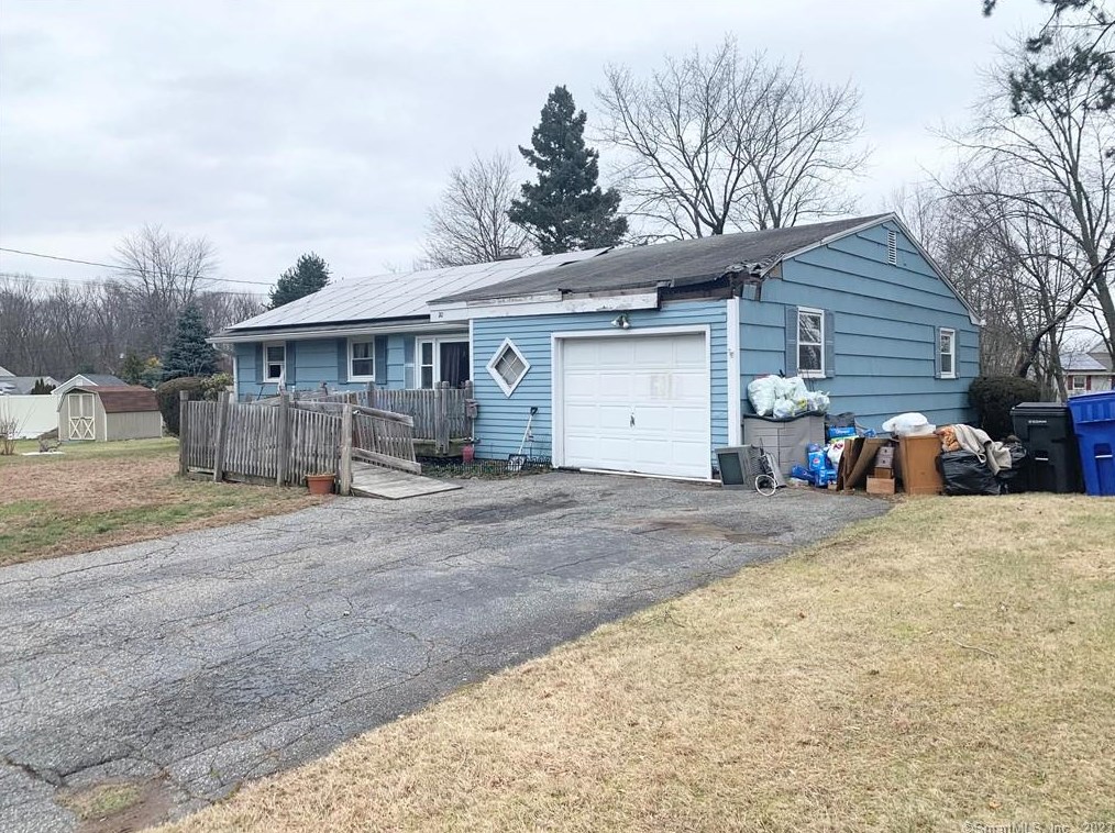 20 Pam Ln, Wapping, CT 06074