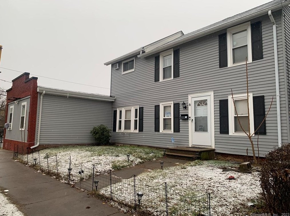 6 Hickory St, Meriden CT  06451-3003 exterior