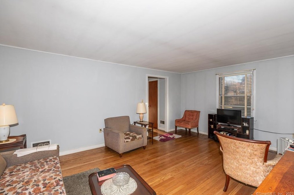 15 Joffre St, New Haven, CT 06513 exterior