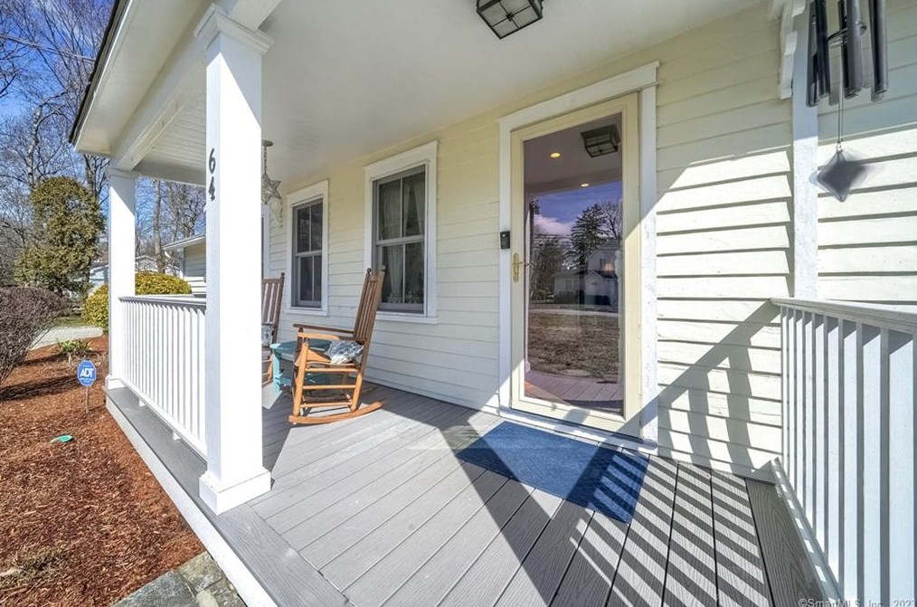 64 Grumman Ave, Norwalk, CT 06851