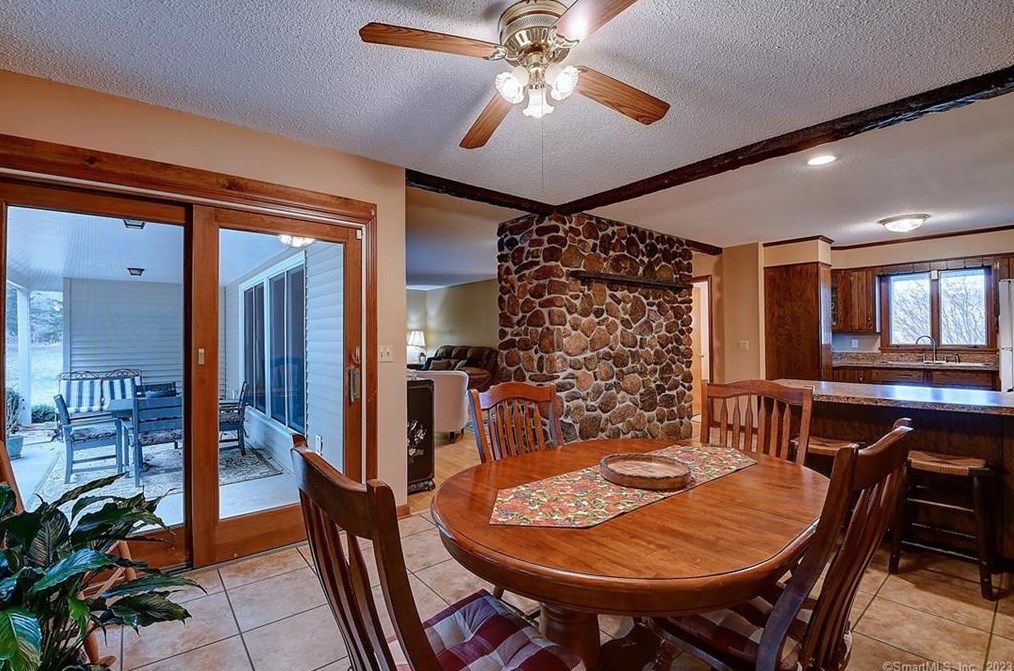 41 Trout Brook Dr, Union City CT  06770-5024 exterior