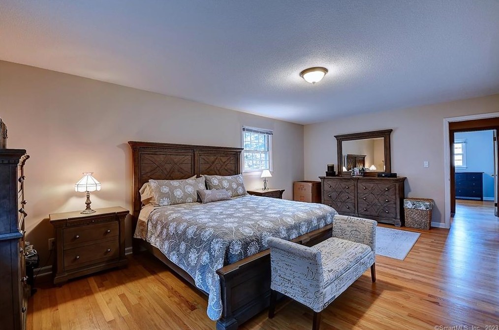 41 Trout Brook Dr, Union City CT  06770-5024 exterior