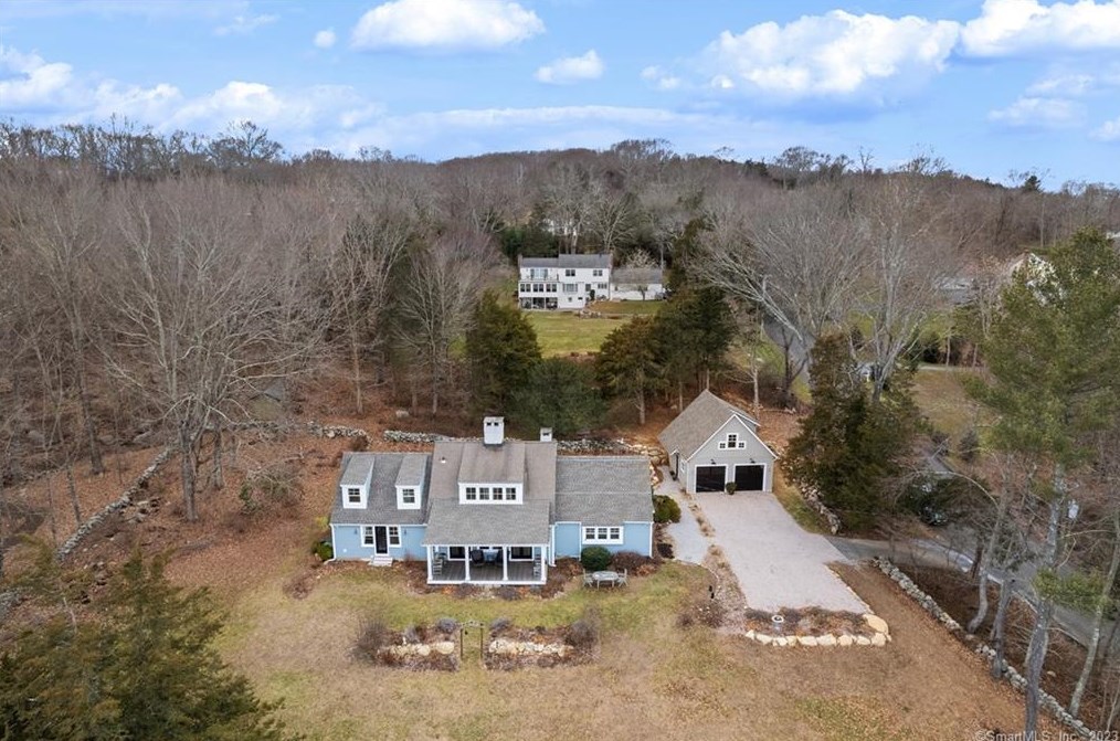 8 Lookout Hill, Essex, CT 06426
