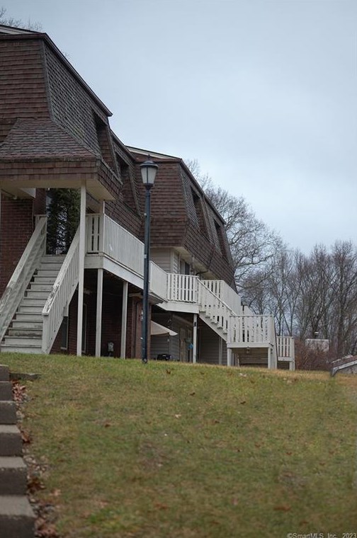 135 Sheraton Ln #135, Norwich, CT 06360