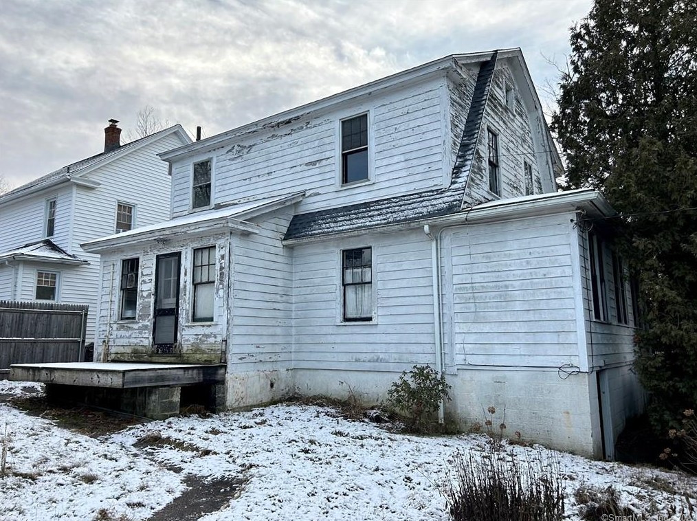 114 Radcliffe Ave, Waterbury, CT 06705