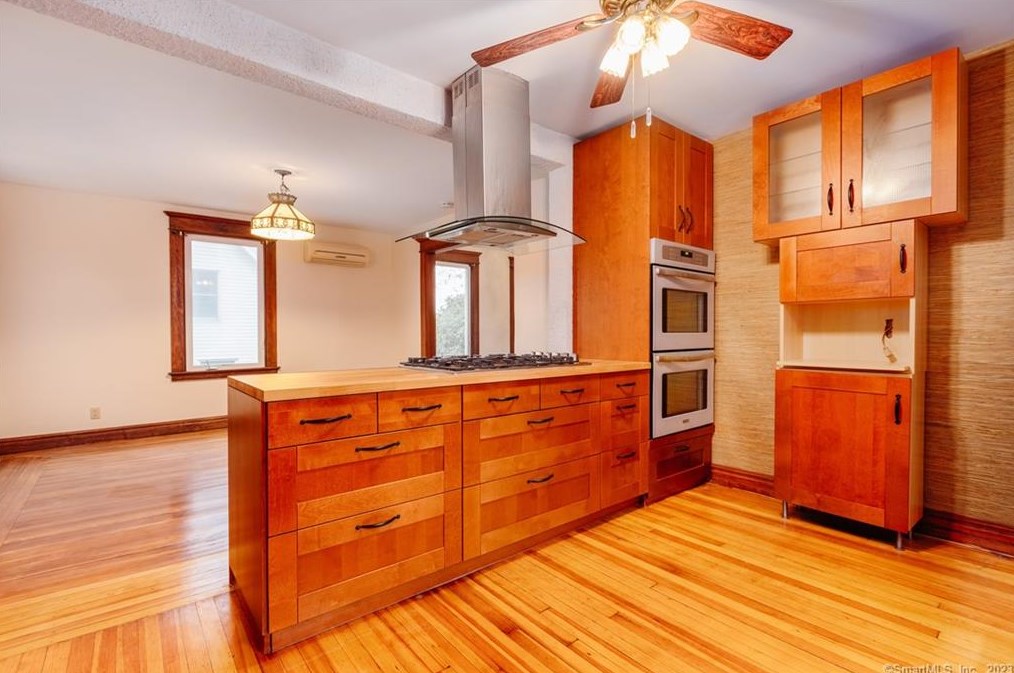 46 Manila St, Watertown CT  06779-1908 exterior