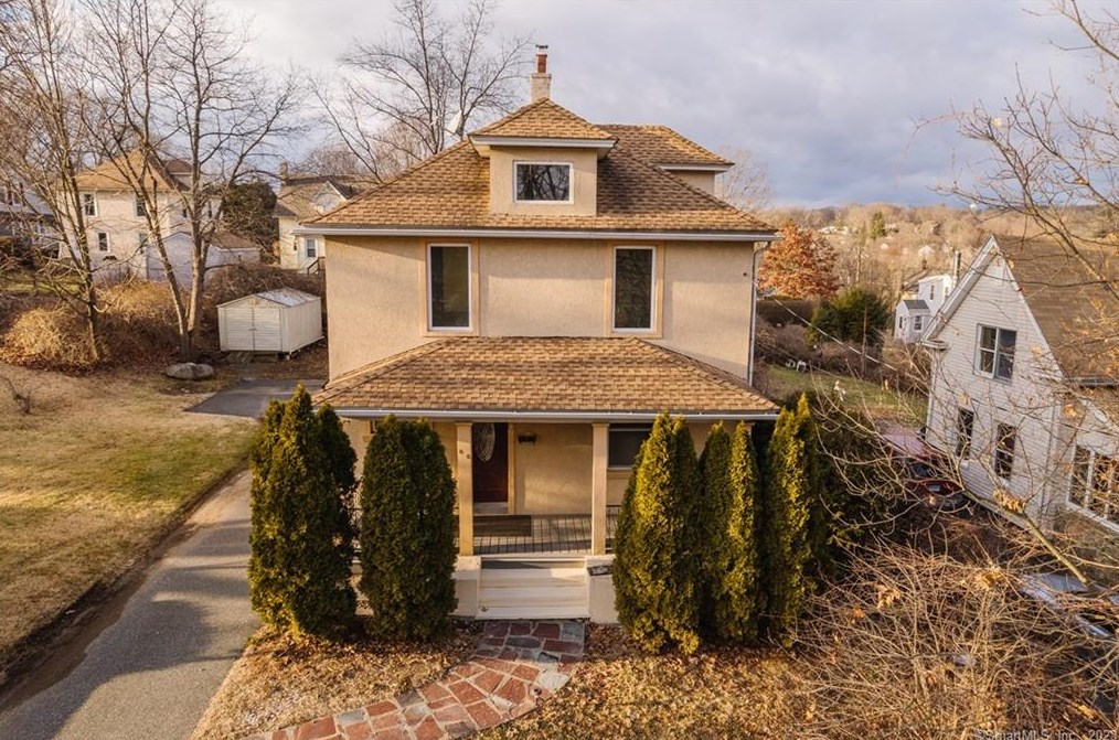 46 Manila St, Watertown CT  06779-1908 exterior