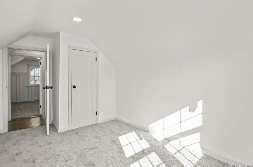 206 Hoadley St, Union City CT  06770-2537 exterior