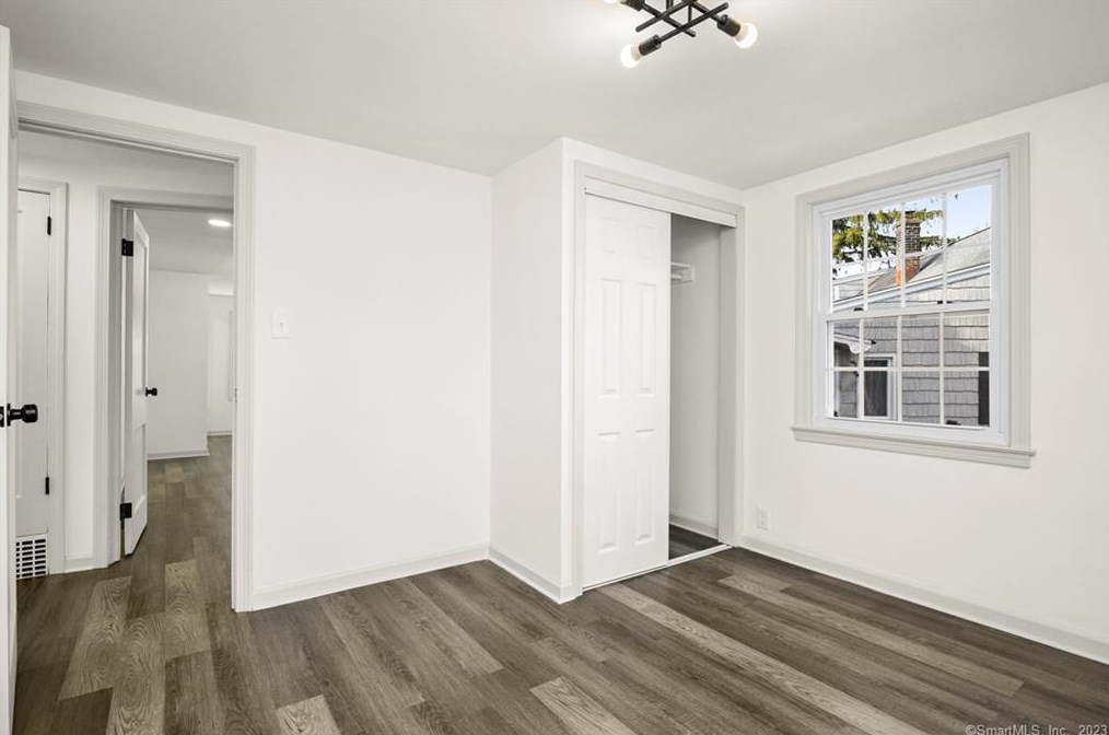 206 Hoadley St, Union City CT  06770-2537 exterior
