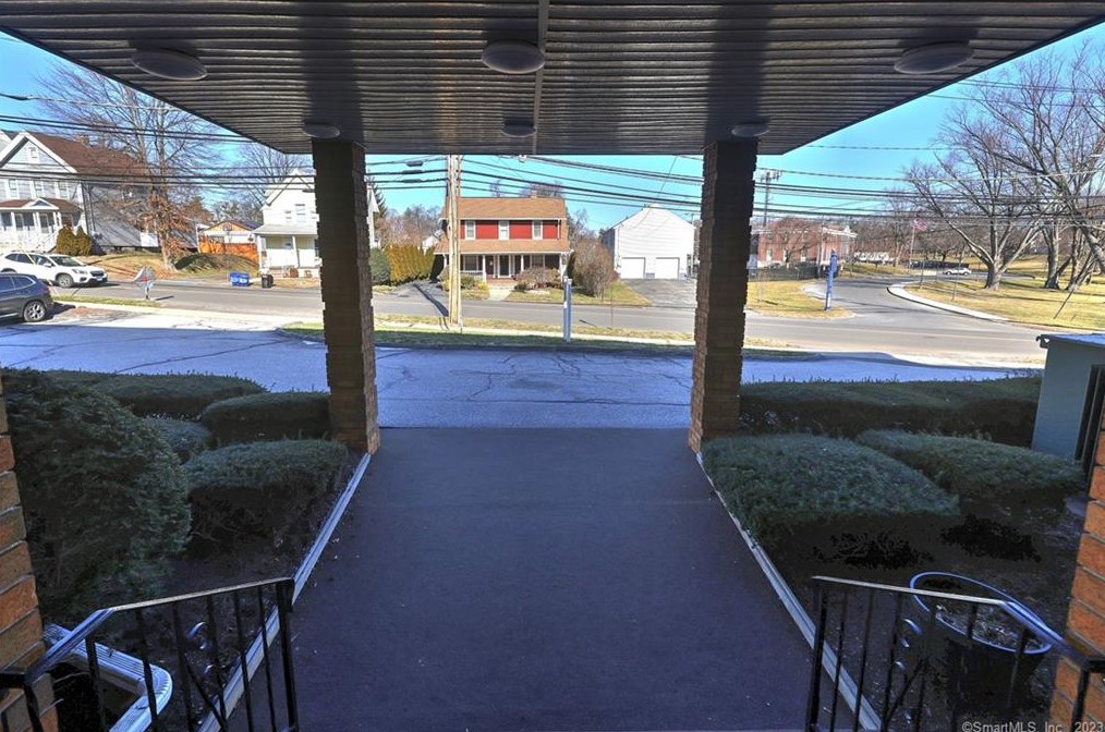 925 Longbrook Ave #101, Stratford, CT 06614